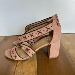 CL by laundry Strappy Criss Cross Suede Blush Color Sandal With Heel Zip Closure